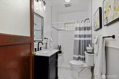 415 Harrison Street, Port Townsend, WA 98368 - Photo 32