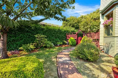 415 Harrison Street, Port Townsend, WA 98368 - Photo 34