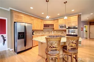 921 274th Wy SE, Sammamish, WA 98075 - Photo 6