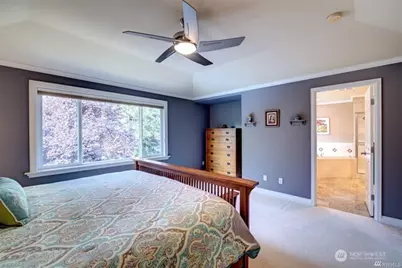 921 274th Way SE, Sammamish, WA 98075 - Photo 14