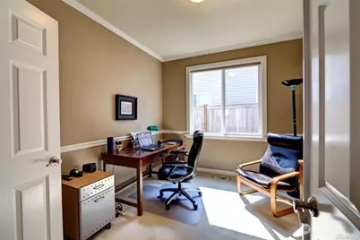 921 274th Way SE, Sammamish, WA 98075 - Photo 12