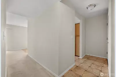 12525 NE 145th Place #F107, Kirkland, WA 98034 - Photo 14