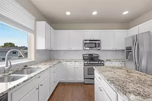 1037 Zeeden Way, Bremerton, WA 98310 - Photo 10