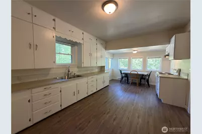 904 S Valley Street, Port Angeles, WA 98362 - Photo 8