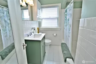 229 S 57th St, Tacoma, WA 98408 - Photo 14
