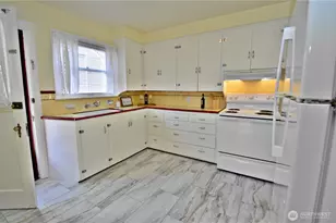 229 S 57th St, Tacoma, WA 98408 - Photo 2
