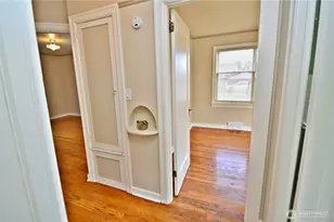 229 S 57th St, Tacoma, WA 98408 - Photo 12
