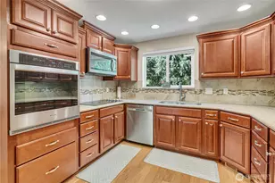 22710 253rd Ave SE, Maple Valley, WA 98038 - Photo 14