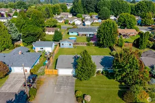 1206 S Walnut St, Burlington, WA 98233 - Photo 1