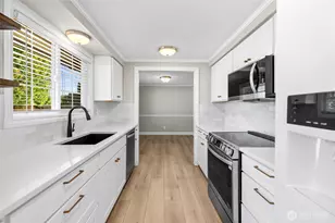 1206 S Walnut St, Burlington, WA 98233 - Photo 12