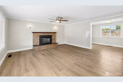 1206 S Walnut St, Burlington, WA 98233 - Photo 14