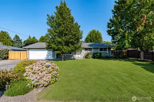1206 S Walnut St, Burlington, WA 98233 - Photo 2