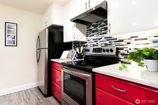 300 N 130th St, Seattle, WA 98133 - Photo 6