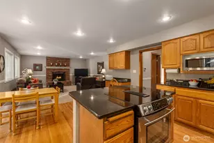 19318 SE 328th Pl, Kent, WA 98042 - Photo 12