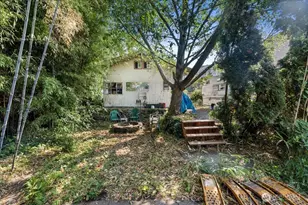 8730 Palatine Ave N, Seattle, WA 98103 - Photo 6