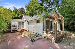 8730 Palatine Ave N, Seattle, WA 98103 - Photo 4