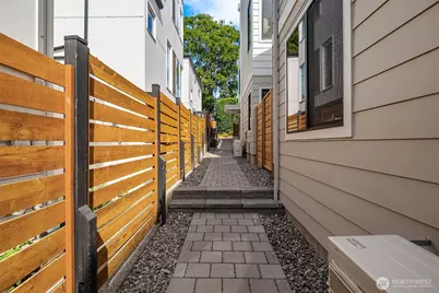 3444 13th Avenue W #C, Seattle, WA 98119 - Photo 22