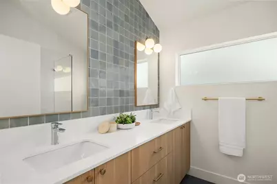 3444 13th Avenue W #C, Seattle, WA 98119 - Photo 18