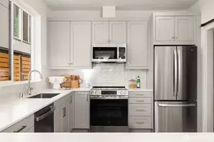 3444 13th Ave W, Seattle, WA 98119 - Photo 4