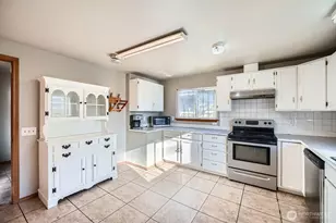 5525 Renton Ave S, Seattle, WA 98118 - Photo 4