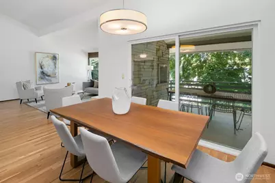 3051 44th Avenue W, Seattle, WA 98199 - Photo 10