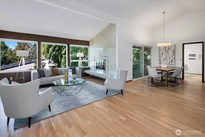 3051 44th Avenue W, Seattle, WA 98199 - Photo 4