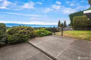 231 Skyline Dr, Edmonds, WA 98020 - Photo 32
