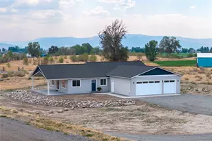 21 Bide-A-Wee Rd, Omak, WA 98841 - Photo 2