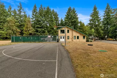 22445 Sunridge Way NE, Poulsbo, WA 98370 - Photo 34