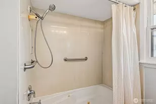 1313 F St SE, Auburn, WA 98002 - Photo 22