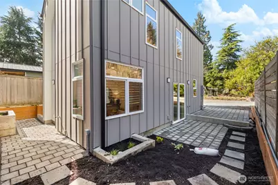 2935 39th Avenue SW, Seattle, WA 98116 - Photo 20