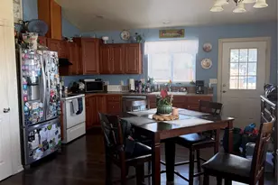 900 Wildwood Dr, Omak, WA 98841 - Photo 2