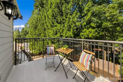10320 NE 123rd Place, Kirkland, WA 98034 - Photo 12