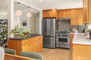 8003 NE 128th St, Kirkland, WA 98034 - Photo 18