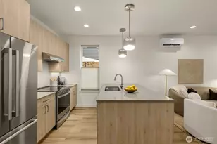 115 B N 105th St, Seattle, WA 98133 - Photo 12