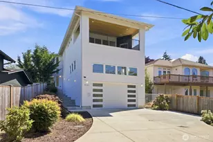 8121 35th St W, University Place, WA 98466 - Photo 2