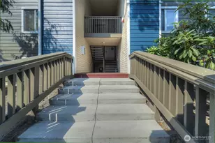 20198 Viking Crest Loop NE, Poulsbo, WA 98370 - Photo 4