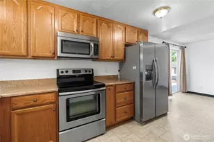 988 Ridgeway Dr, Oak Harbor, WA 98277 - Photo 10