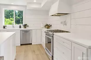 12951 S Front St, Mount Vernon, WA 98273 - Photo 16