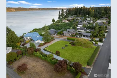 6803 Cascade Avenue, Gig Harbor, WA 98335 - Photo 2