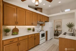 1623 SE 331st Pl, Federal Way, WA 98023 - Photo 6