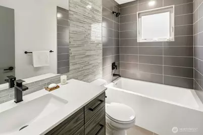 539 S Cloverdale Street #D, Seattle, WA 98108 - Photo 14