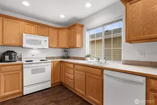 1985 Braget St, DuPont, WA 98327 - Photo 8