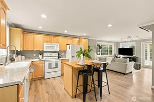 20818 Royal Anne Rd, Bothell, WA 98021 - Photo 10