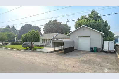 1388 Tedford Street SE, East Wenatchee, WA 98802 - Photo 2