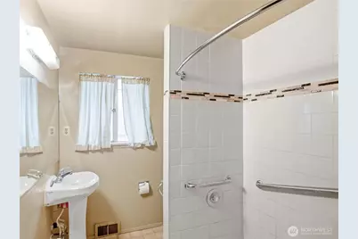 3020 E Yesler Way, Seattle, WA 98122 - Photo 22