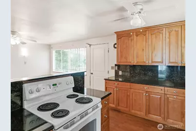 3020 E Yesler Way, Seattle, WA 98122 - Photo 10