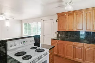 3020 E Yesler Wy, Seattle, WA 98122 - Photo 10
