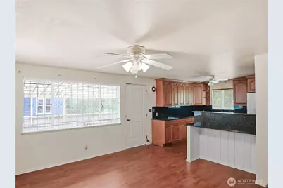 3020 E Yesler Way, Seattle, WA 98122 - Photo 12