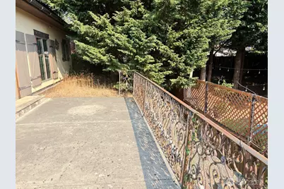 3307 NE 7th Street, Renton, WA 98056 - Photo 36